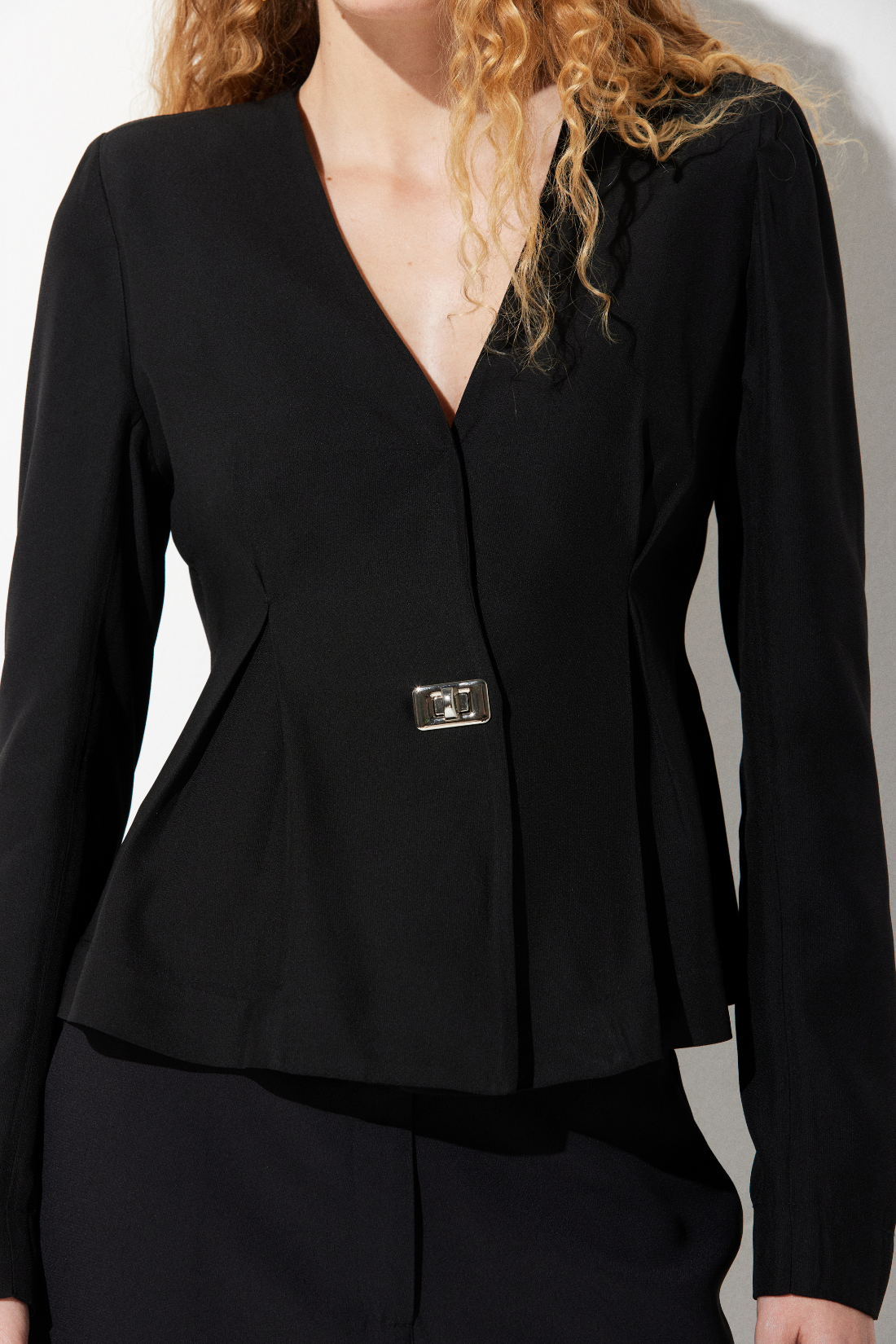 Blazer Iara Crepe Preto