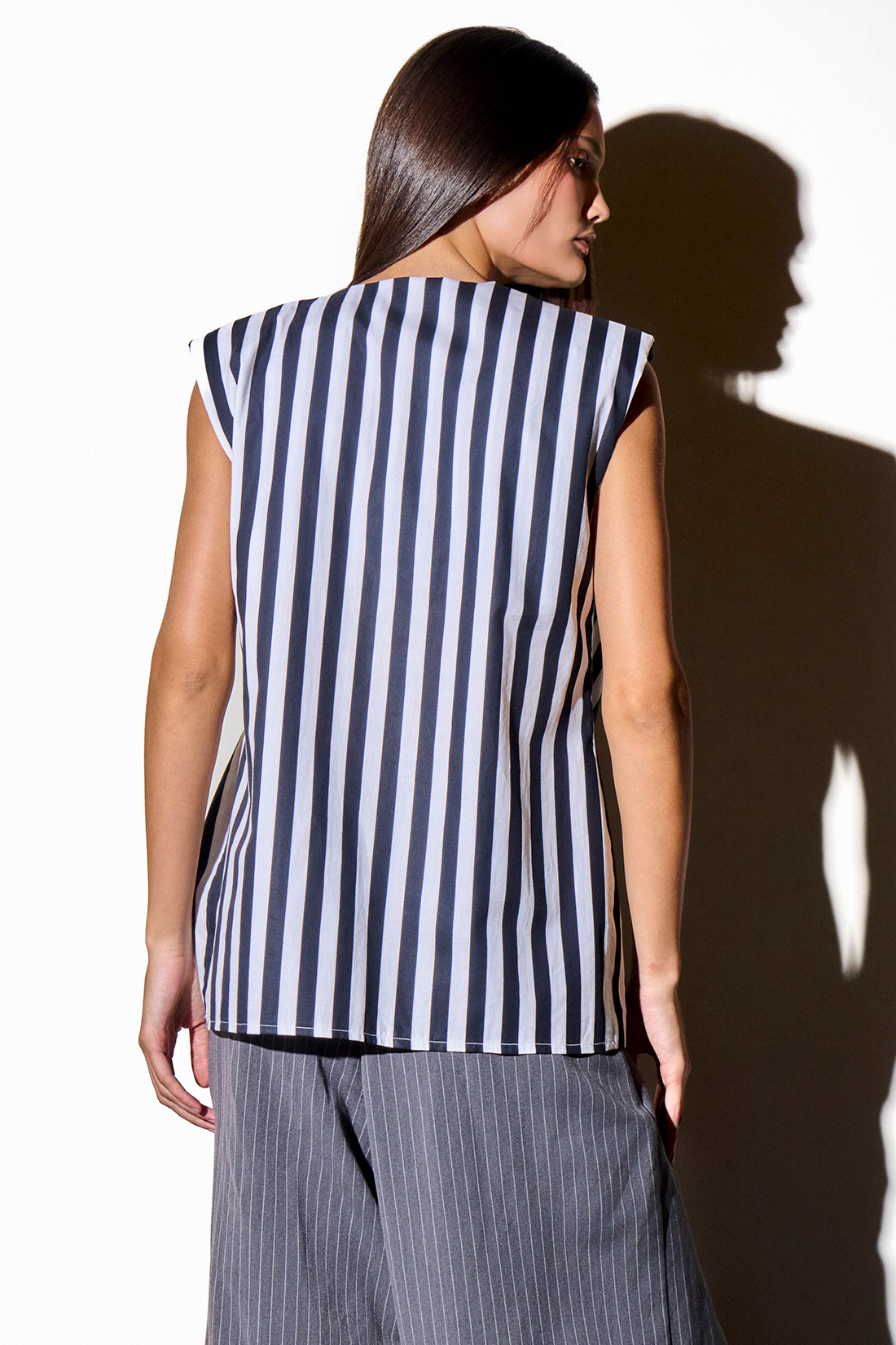 Blusa Antonieta Listras P&B