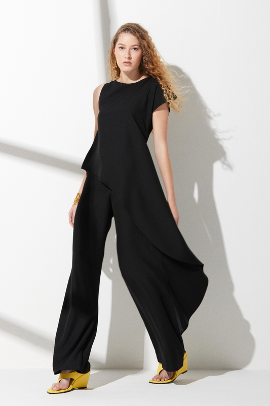 Macacão Iara Crepe Preto