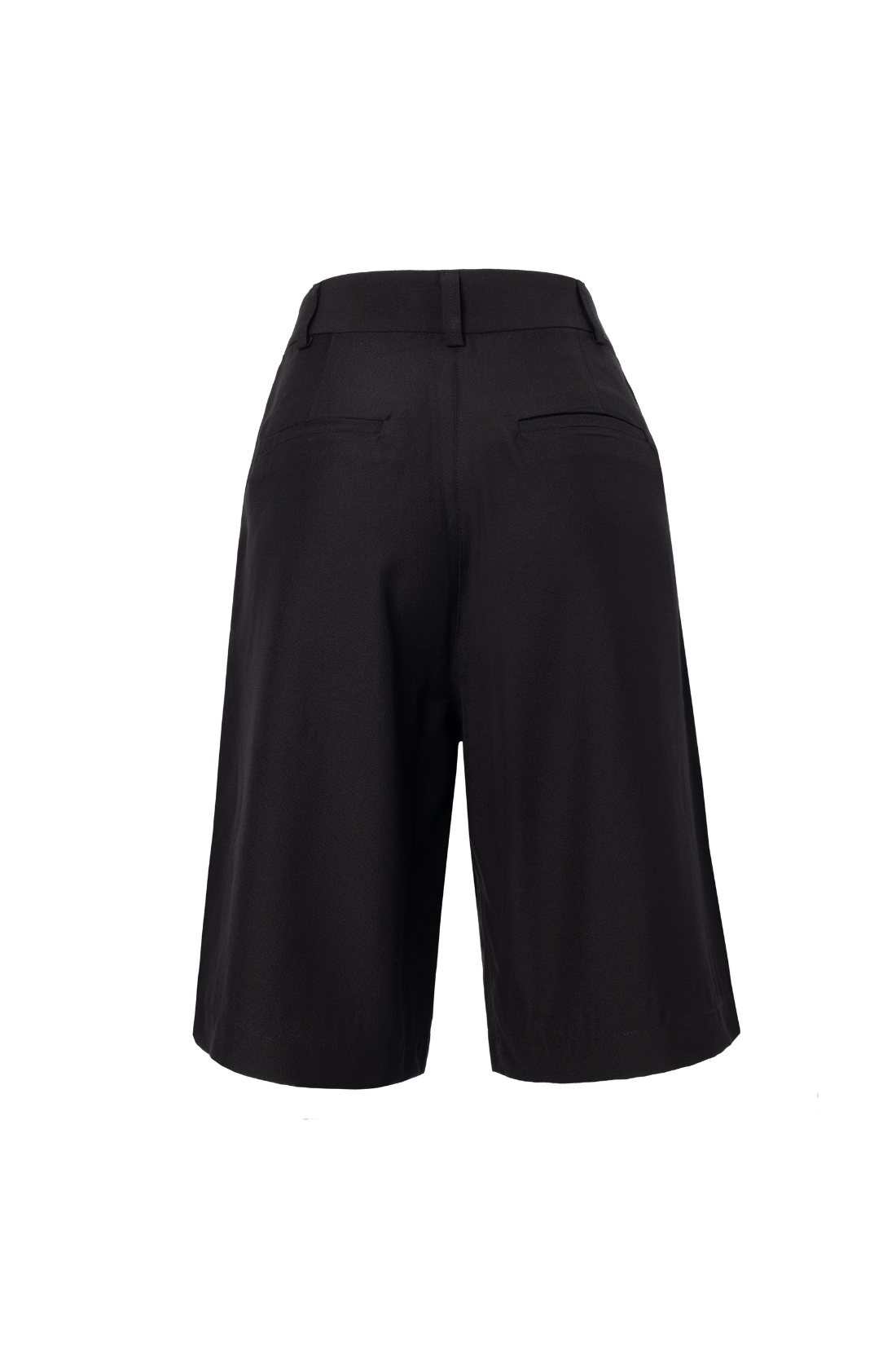 Bermuda Iara Crepe Preto