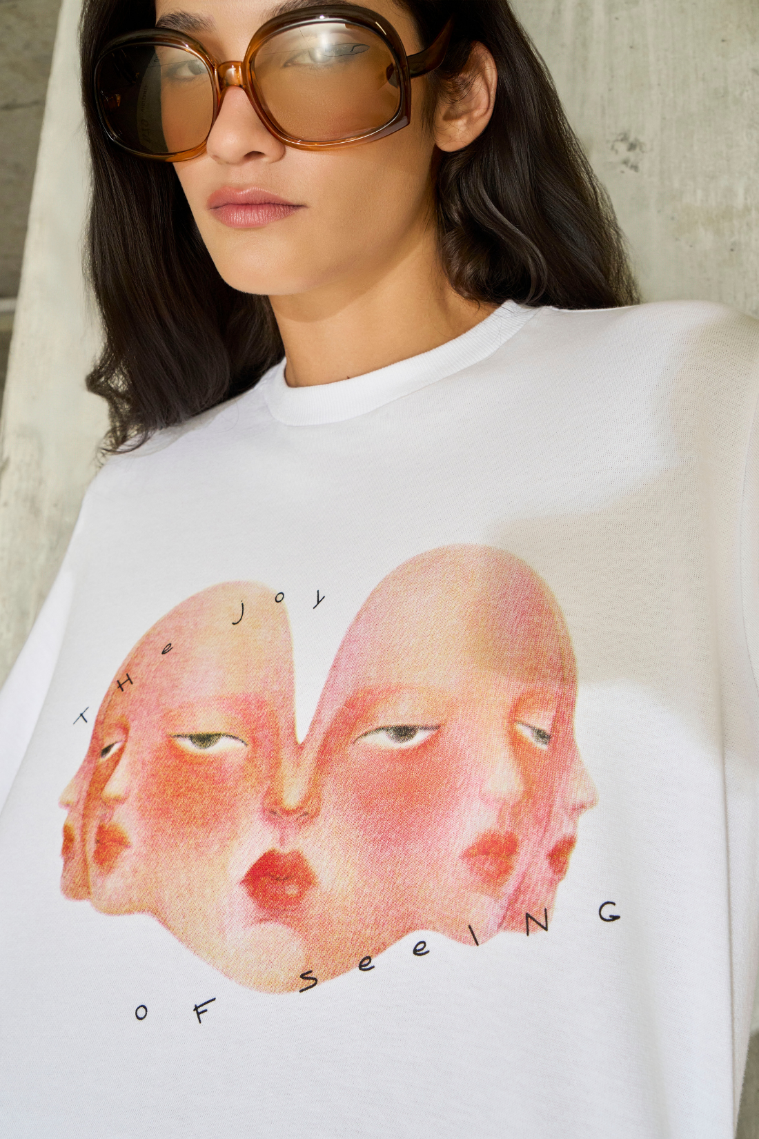 CAMISETA FLORAL SURREAL
